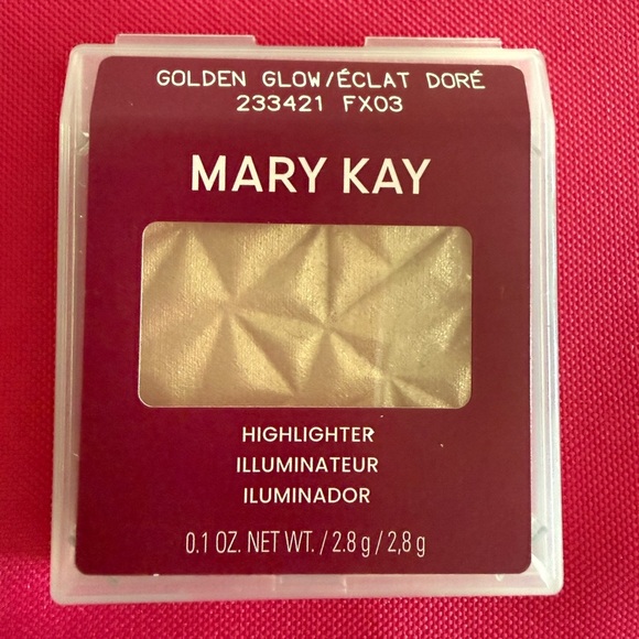 Mary Kay Special Edition Highlighter Illuminator Golden Glow - Picture 2 of 3